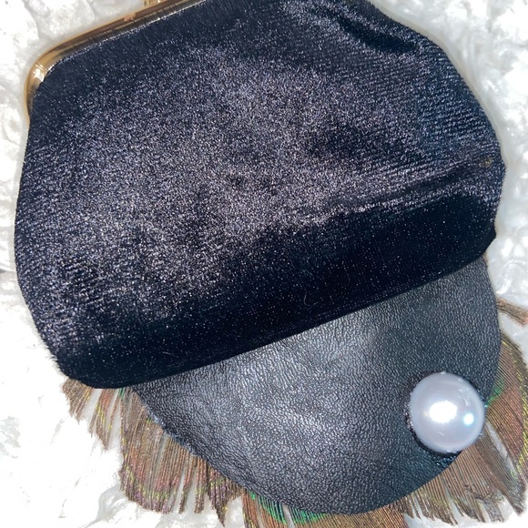 “ROYALTY”Mini Peacock Feath. Coin Purse/Pill “Box” - Picture 13 of 13